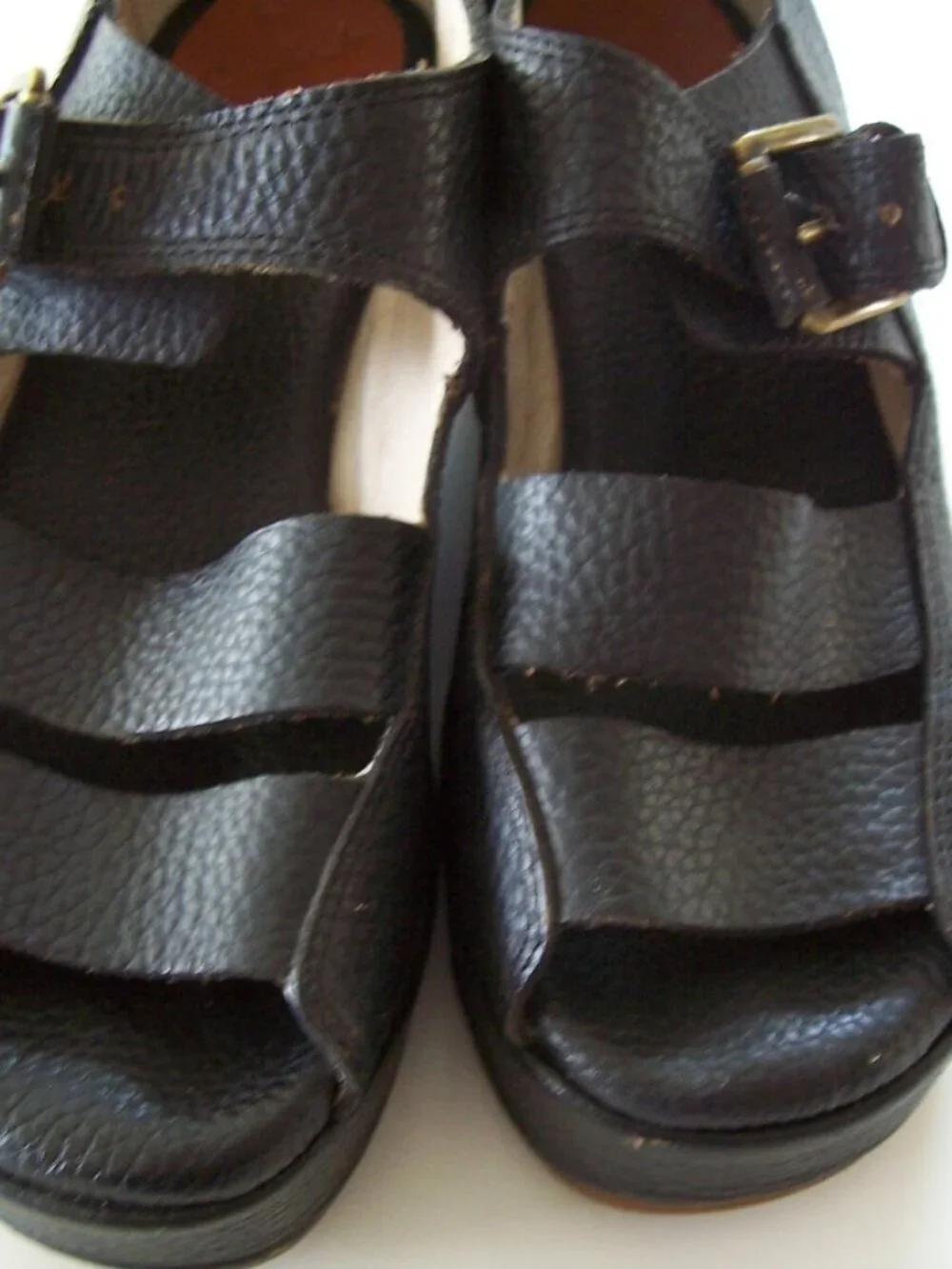 Gee WaWa Black Leather Platform, Sandals in Very Good Condition Size 7